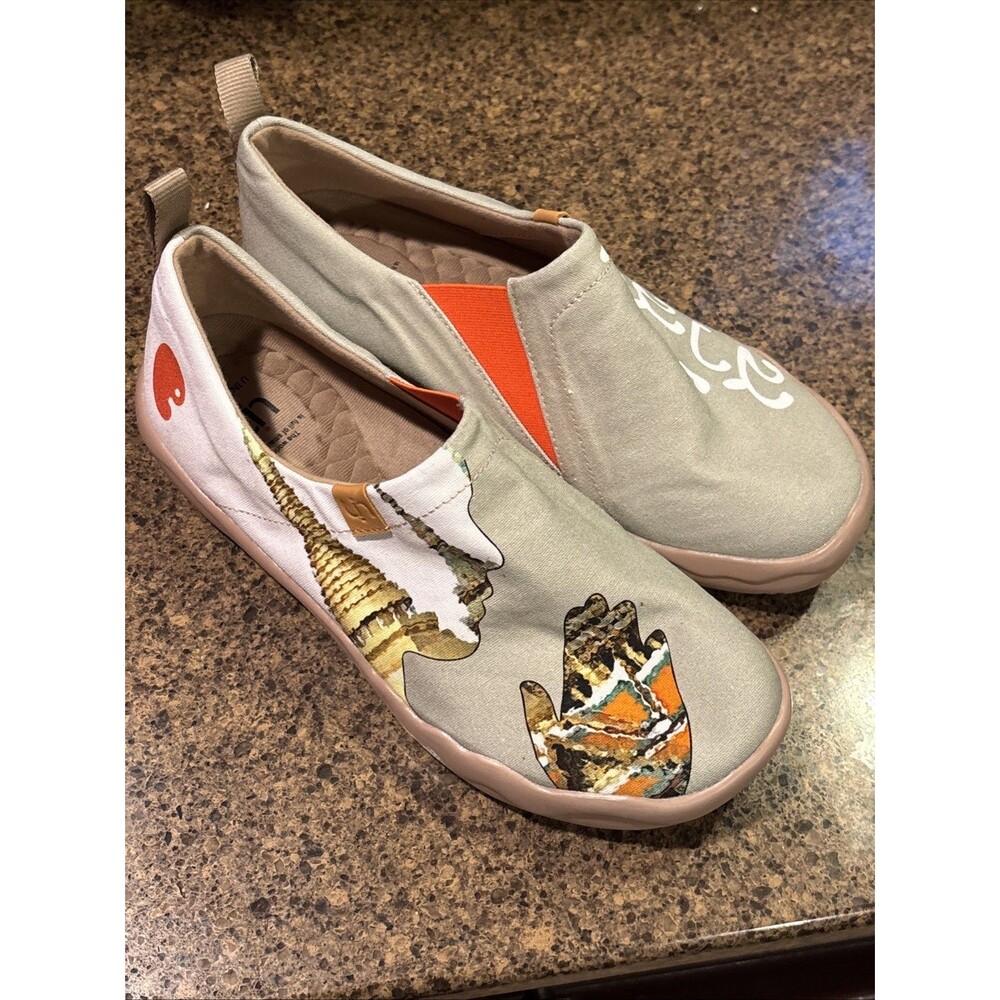 UIN “Chang thai” Women's Art Shoe Size 7.5 Painted Travel Shoe